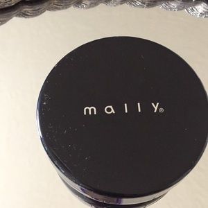 Flawless finis transforming effect foundation